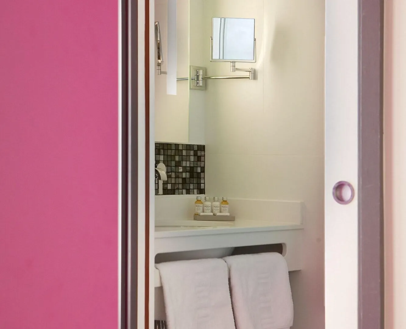Serotel Suites Opera París Hotel