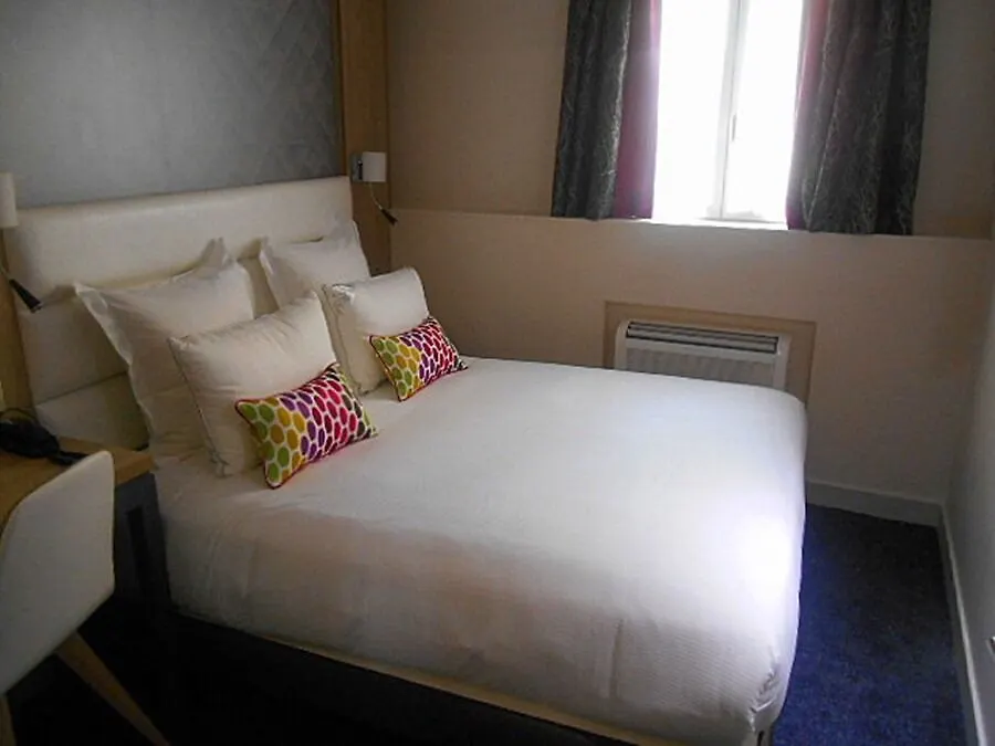 **** Hotel Serotel Suites Opera París Francia