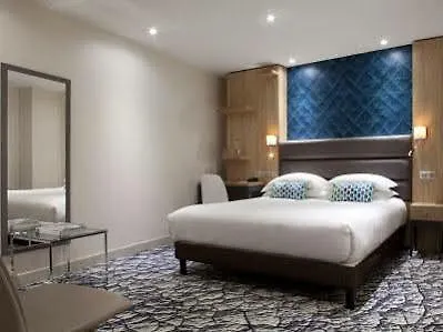 **** Hotel Serotel Suites Opera Paris France
