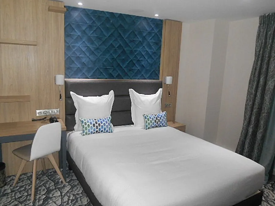 Serotel Suites Opera Paris